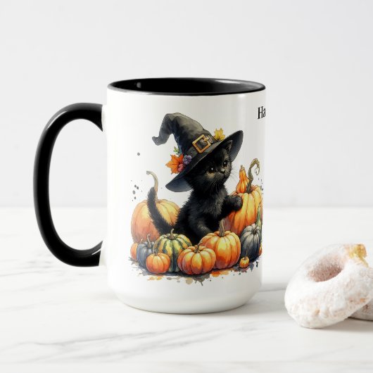 Schwarzes Halloween Kätzchen mit Kürbiskuits & Hex Tasse (Mit Donut)