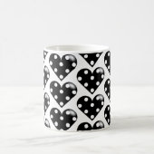 Schwarzes Herz mit Polka-Punkten Kaffeetasse (Mittel)