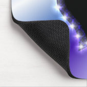 Schwarzes Herz mit Sternen auf Lila rosa Regenboge Mousepad (Ecke)