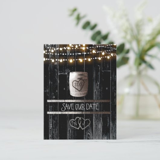 Schwarzes Holz String Lights Barrel Save the Date Ankündigungspostkarte (Stehend Vorderseite)