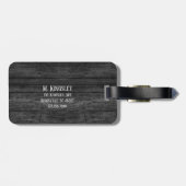 Schwarzes Holzkörnchen Texturierte Monogramm Gepäckanhänger (Rückseite horizontal)