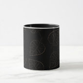 Schwarzes Kaffeetasse mit Goldblattmuster (Zentrum)