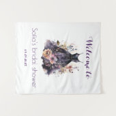 Schwarzes Kleid lila Blume Brautparty Wandteppich (Vorderseite (Horizontal))