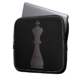 Schwarzes Königschachstück Laptopschutzhülle (Vorderseite Links)