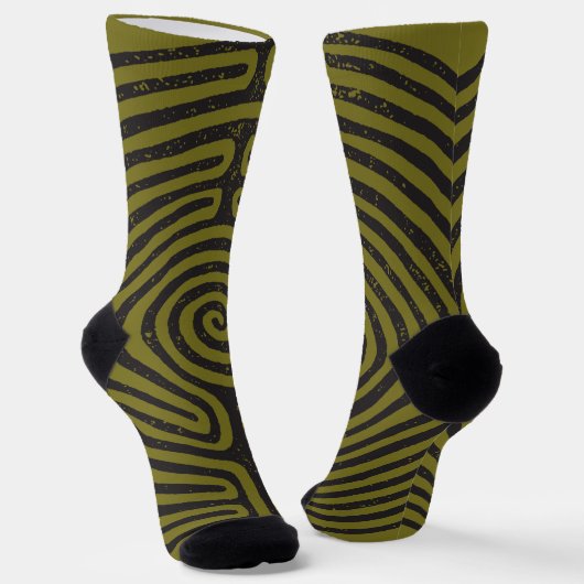 Schwarzes Kreis-Labyrinth (Olive) Fine Art Socken (Gewinkelt)