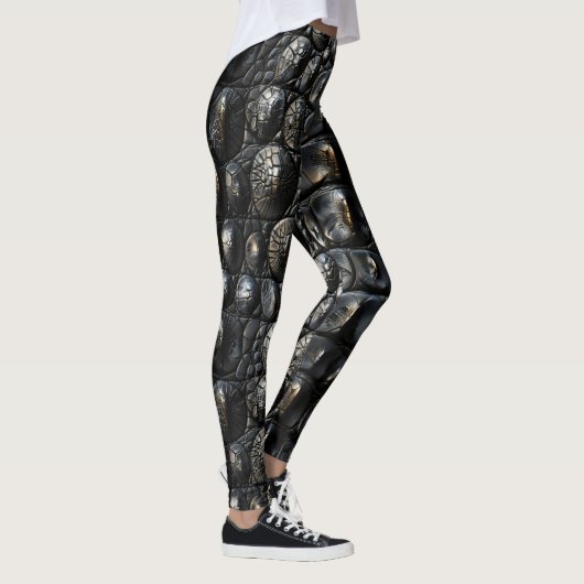 Schwarzes Krokodil-Leather Leggings (Rechts)