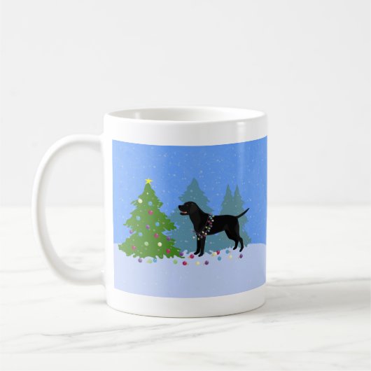 Schwarzes Labor im Wald Dekorieren Weihnachtsbaum Kaffeetasse (Links)
