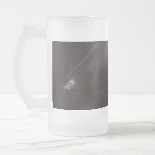 schwarzes Labor Mattglas Bierglas (Links)