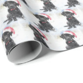 Schwarzes Labor mit Weihnachtsgeschenk oder Foto f Geschenkpapier (Rolleneckpunkt)