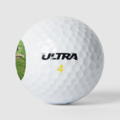 Schwarzes Labor mit zwei Sticks Dog Personalisiert Golfball (Logo)