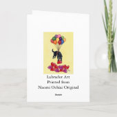 Schwarzes Labrador, das die LIEBE erhebt Karte (Rückseite)