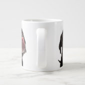 Schwarzes Labrador, das seine Nase leckt Jumbo-Tasse (Rückseite)