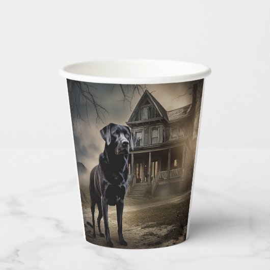 Schwarzes Labrador Halloween Beängstigend Pappbecher (Rückseite)