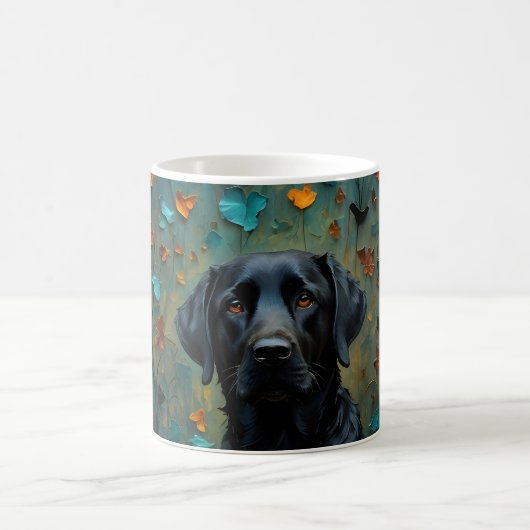 Schwarzes Labrador in Blätter Kaffeetasse (Mittel)