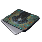 Schwarzes Labrador in Blätter Laptopschutzhülle (Vorne Knopf)