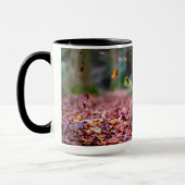 Schwarzes Labrador in Herbstlauben Tasse (Links)