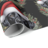 Schwarzes Labrador mit festlicher Weihnachtsmannmü Geschenkpapier (Rolleneckpunkt)
