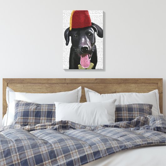 Schwarzes Labrador mit Fez Leinwanddruck (Insitu (Schlafzimmer))