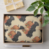 Schwarzes Labrador mit Herbstblättern und Pumpkin Seidenpapier (Geschenk)