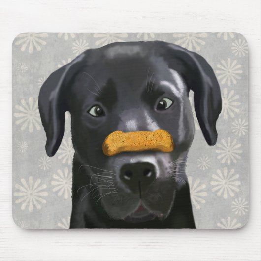 Schwarzes Labrador mit Knochen an der Nase 2 Mousepad (Vorne)