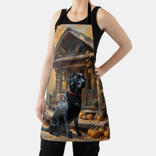 Schwarzes Labrador Retriever Log Kabine Herbst Schürze (InSitu)