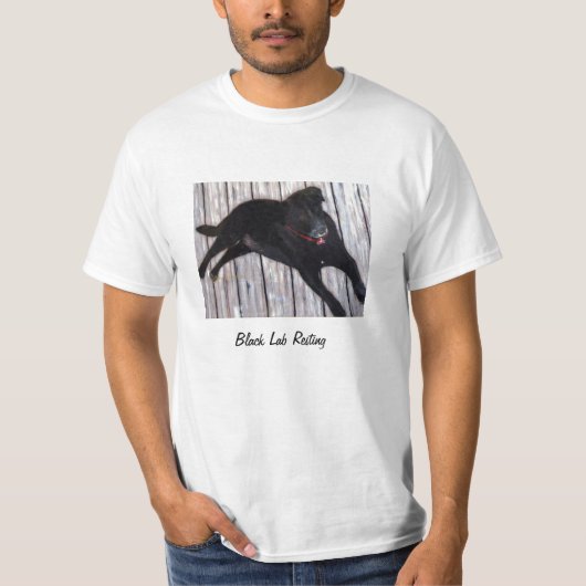 Schwarzes Labrador-Stillstehen T-Shirt (Vorderseite)