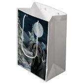 Schwarzes Labrador Weihnachten Mittlere Geschenktüte (Vorderseite Schrägansicht)
