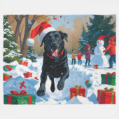 Schwarzes Labrador Weihnachtsfest Schneeszene Fleecedecke (Vorderseite (Horizontal))