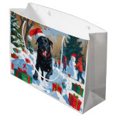 Schwarzes Labrador Weihnachtsfest Schneeszene Große Geschenktüte (Rückseite Schrägansicht)