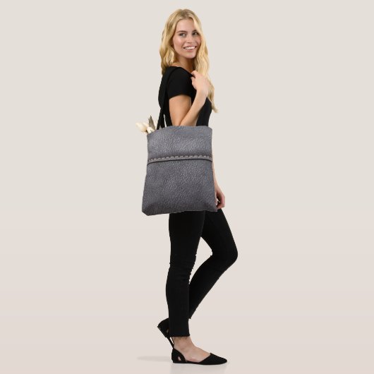Schwarzes Leder mit weißer Heftung Tasche (Am Model)