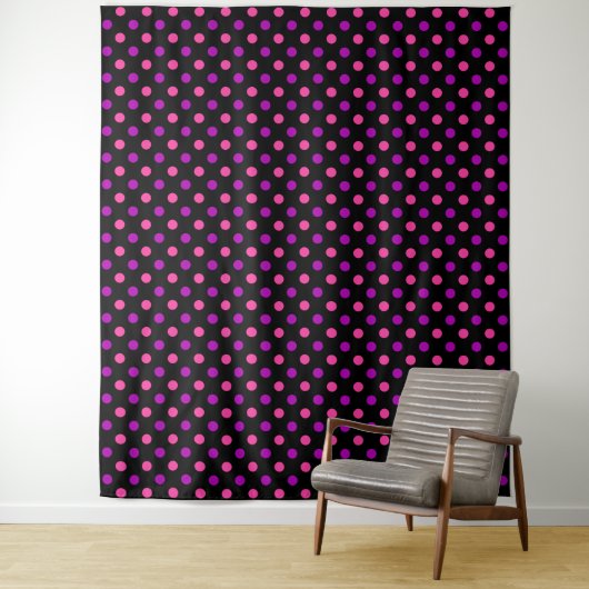 Schwarzes Lila Rosa Punkte-Muster  Wandteppich (Beispiel)