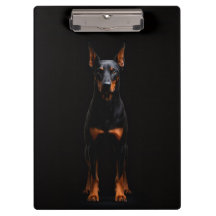 Schwarzes Luxus-Clipboard mit bewachendem Doberman
