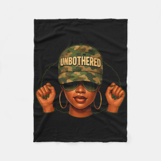 Schwarzes Mädchen und Cap Hut Camo Juneteenth Schw Fleecedecke