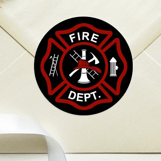 Schwarzes Malteserkreuz mit schwarzem Hintergrund Runder Aufkleber