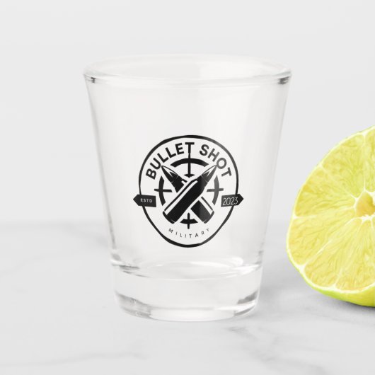 Schwarzes Minimalistisches Bullet-Schiebeglas Schnapsglas (Vorderseite)