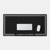 Schwarzes Minimalistisches Monogramm Schreibtischunterlage (Tastatur & Maus)
