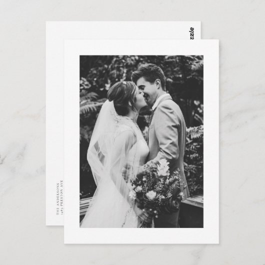 Schwarzes Minimalistisches Script Typografy Weddin Postkarte (Vorne/Hinten)