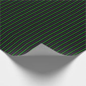 Schwarzes mit grünen u. lila Neonstreifen Geschenkpapier (Ecke)