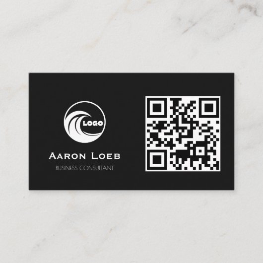 Schwarzes modernes Design| Visitenkarte mit QR-Cod (Vorderseite)