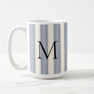 Schwarzes Monogramm auf grauem und antikem weißem  Kaffeetasse
