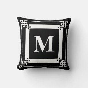Schwarzes Monogramm Kissen