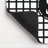 Schwarzes Monogramm mit Streifen aus weißen und sc Mousepad (Ecke)