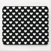 Schwarzes Mousepad mit stilvollem, weißem Herzmust (Vorne)