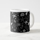 Schwarzes Muster des Meereslebens Jumbo-Tasse (Vorderseite Rechts)