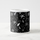 Schwarzes Muster des Meereslebens Jumbo-Tasse (Vorderseite)