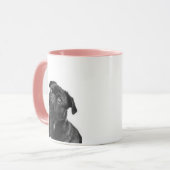 Schwarzes niedliches Mops-Rosa-kombinierte Tasse (Vorderseite Links)