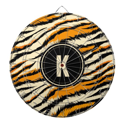Schwarzes Oranges Tiger-Streifen-Muster-Monogramm Dartscheibe (vorne)