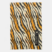 Schwarzes Oranges Tiger-Streifen-Muster-Monogramm Geschirrtuch (Vertikal)