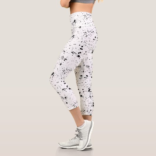 Schwarzes Paint-Spritzer-Muster Capri Leggings (Links)