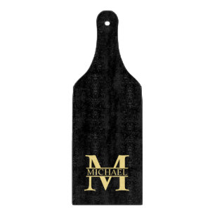 Schwarzes personalisiertes Monogramm und Name in G Schneidebrett